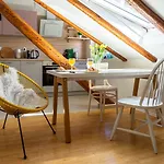 Cool Attic Marina In The Heart Of 아파트 스플리트
