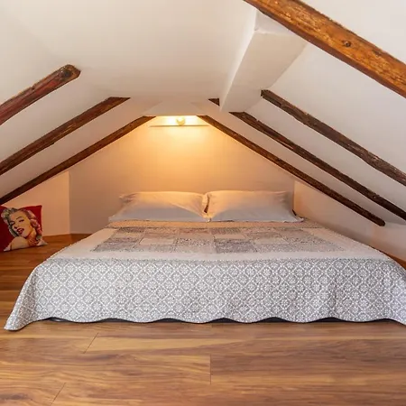 Apartment Cool Attic Marina In The Heart Of Split