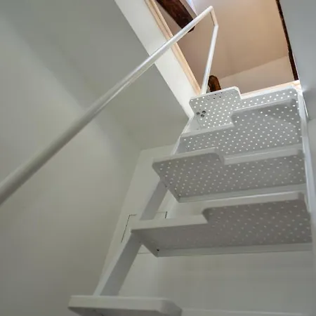 Cool Attic Marina In The Heart Of Apartment *