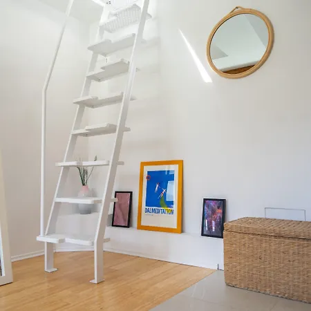 Cool Attic Marina In The Heart Of Apartment Split