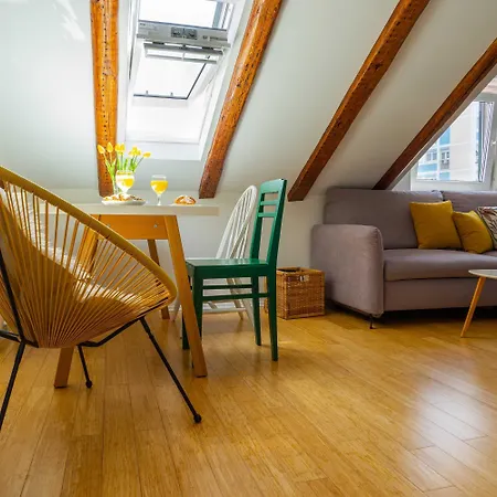 شقة Cool Attic Marina In The Heart Of